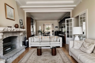 Maison à vendre 10 pièces de 249,43 m² à Saint-Maur-des-Fossés