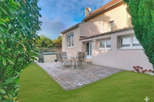 Maison à vendre 5 pièces de 105,25 m² à Créteil