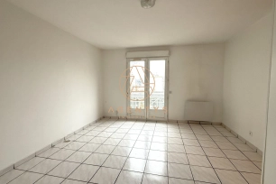 Appartement à vendre 1 pièces de 31 m² à Le Plessis-Trévise