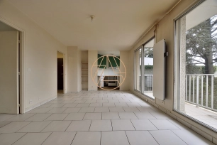 Appartement à vendre 2 pièces de 47 m² à Saint-Maur-des-Fossés