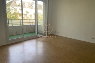 Appartement à vendre 2 pièces de 42,35 m² à Noisy-le-Grand
