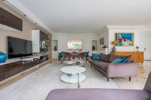 Maison à vendre 8 pièces de 205 m² à Nogent-sur-Marne