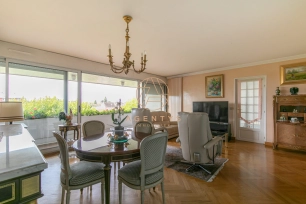 Appartement à vendre 5 pièces de 103 m² à Saint-Maur-des-Fossés