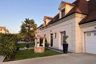 Maison à vendre 7 pièces de 146,66 m² à Ormesson-sur-Marne