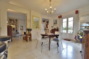 Maison à vendre 8 pièces de 200 m² à Saint-Maur-des-Fossés