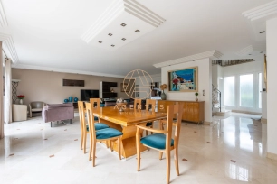 Maison à vendre 8 pièces de 205 m² à Nogent-sur-Marne