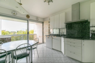 Appartement à vendre 5 pièces de 103 m² à Saint-Maur-des-Fossés