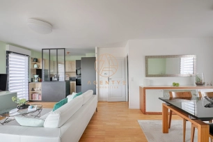 Appartement à vendre 4 pièces de 82,38 m² à Saint-Maur-des-Fossés
