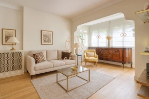 Maison à vendre 6 pièces de 195,02 m² à Saint-Maur-des-Fossés