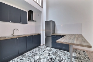 Appartement à vendre 2 pièces de 46 m² à Saint-Chamas