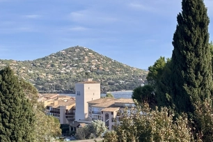 Appartement à vendre 2 pièces de 23 m² à Saint-Raphaël