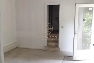 Local commercial à vendre de 213 m²