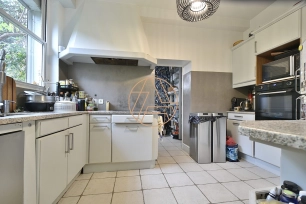 Maison à vendre 5 pièces de 136 m² à Saint-Maur-des-Fossés