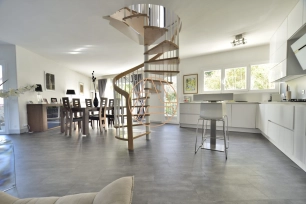 Maison à vendre 6 pièces de 156 m² à Créteil