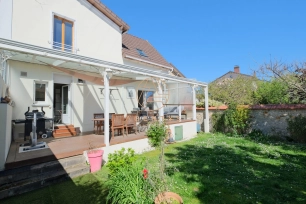 Maison à vendre 5 pièces de 106,01 m² à Saint-Maur-des-Fossés
