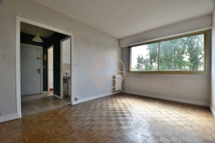 Appartement à vendre 1 pièces de 24 m² à Saint-Maur-des-Fossés