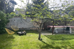 Maison à vendre 7 pièces de 165 m² à Saint-Maur-des-Fossés