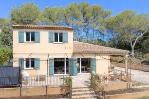 Maison à vendre 6 pièces de 255 m² à La Bastidonne