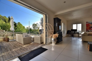 Maison à vendre 8 pièces de 235 m² à Chennevières-sur-Marne