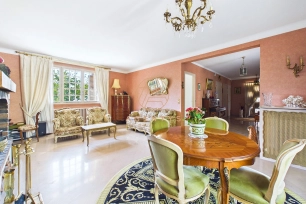 Maison à vendre 8 pièces de 198 m² à Villiers-sur-Marne