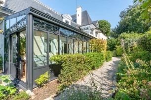 Maison à vendre 9 pièces de 243 m² à Le Perreux-sur-Marne