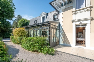 Maison à vendre 9 pièces de 243 m² à Le Perreux-sur-Marne