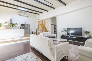 Maison à vendre 6 pièces de 186 m² à La Courneuve