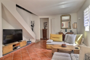 Maison à vendre 4 pièces de 207,17 m² à Camps-la-Source