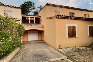 Maison vendu 4 pièces de 104 m² à Jouques