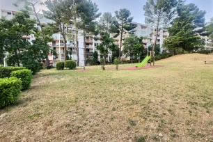 Appartement vendu 5 pièces de 90 m² à Marseille