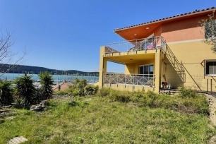 Appartement à vendre 4 pièces de 82 m² à Saint-Chamas