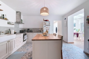 Maison à vendre 8 pièces de 150,02 m² à Saint-Maur-des-Fossés