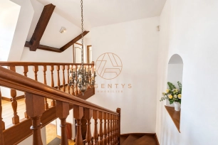 Maison à vendre 7 pièces de 217 m² à Villiers-sur-Marne