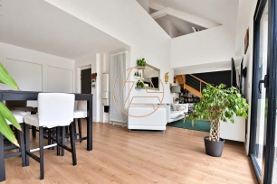 Appartement à vendre 6 pièces de 155 m² à Saint-Maur-des-Fossés