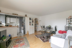Appartement à vendre 2 pièces de 44,21 m² à Saint-Maur-des-Fossés