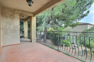 Maison à vendre 7 pièces de 150 m² à Saint-Chamas