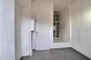 Appartement à louer 1 pièces de 49,66 m² à Saint-Chamas