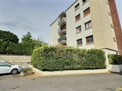 Appartement à vendre 1 pièces de 32 m² à Saint-Maur-des-Fossés