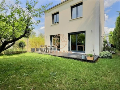 Maison à vendre 7 pièces de 133 m² à Chennevières-sur-Marne