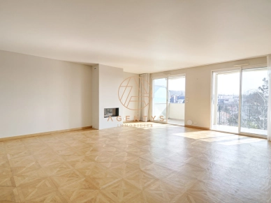 Appartement à vendre 5 pièces de 110 m² à Saint-Maur-des-Fossés