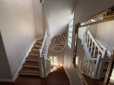 Maison à vendre 6 pièces de 129 m² à Saint-Maur-des-Fossés