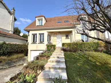 Maison à vendre 8 pièces de 160 m² à Villiers-sur-Marne