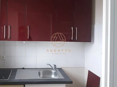 Appartement à louer 2 pièces de 40 m² à Saint-Maur-des-Fossés