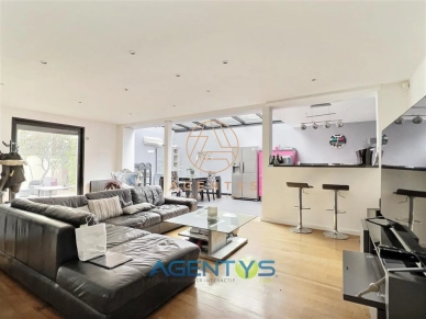 Maison à vendre 6 pièces de 165 m² à Saint-Maur-des-Fossés