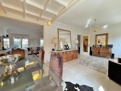 Maison à vendre 8 pièces de 190 m² à Saint-Maur-des-Fossés
