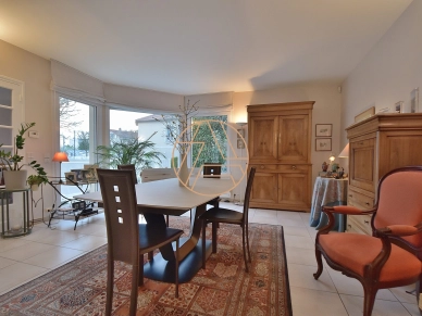 Maison à vendre 6 pièces de 136 m² à Saint-Maur-des-Fossés