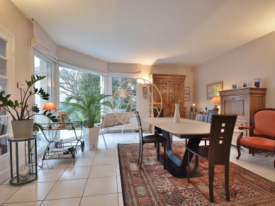 Maison à vendre 6 pièces de 136 m² à Saint-Maur-des-Fossés