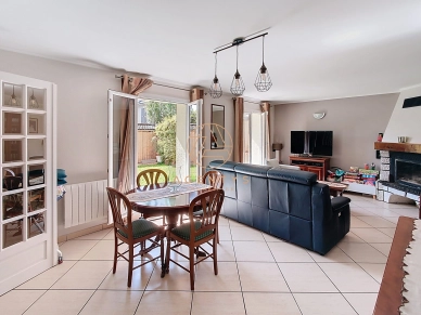Maison à vendre 5 pièces de 97 m² à Saint-Maur-des-Fossés