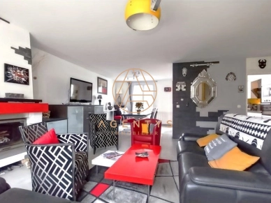 Maison à vendre 8 pièces de 175 m² à Le Plessis-Trévise