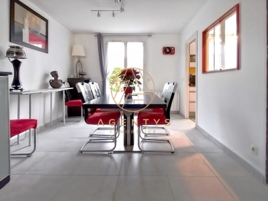 Maison à vendre 8 pièces de 175 m² à Le Plessis-Trévise